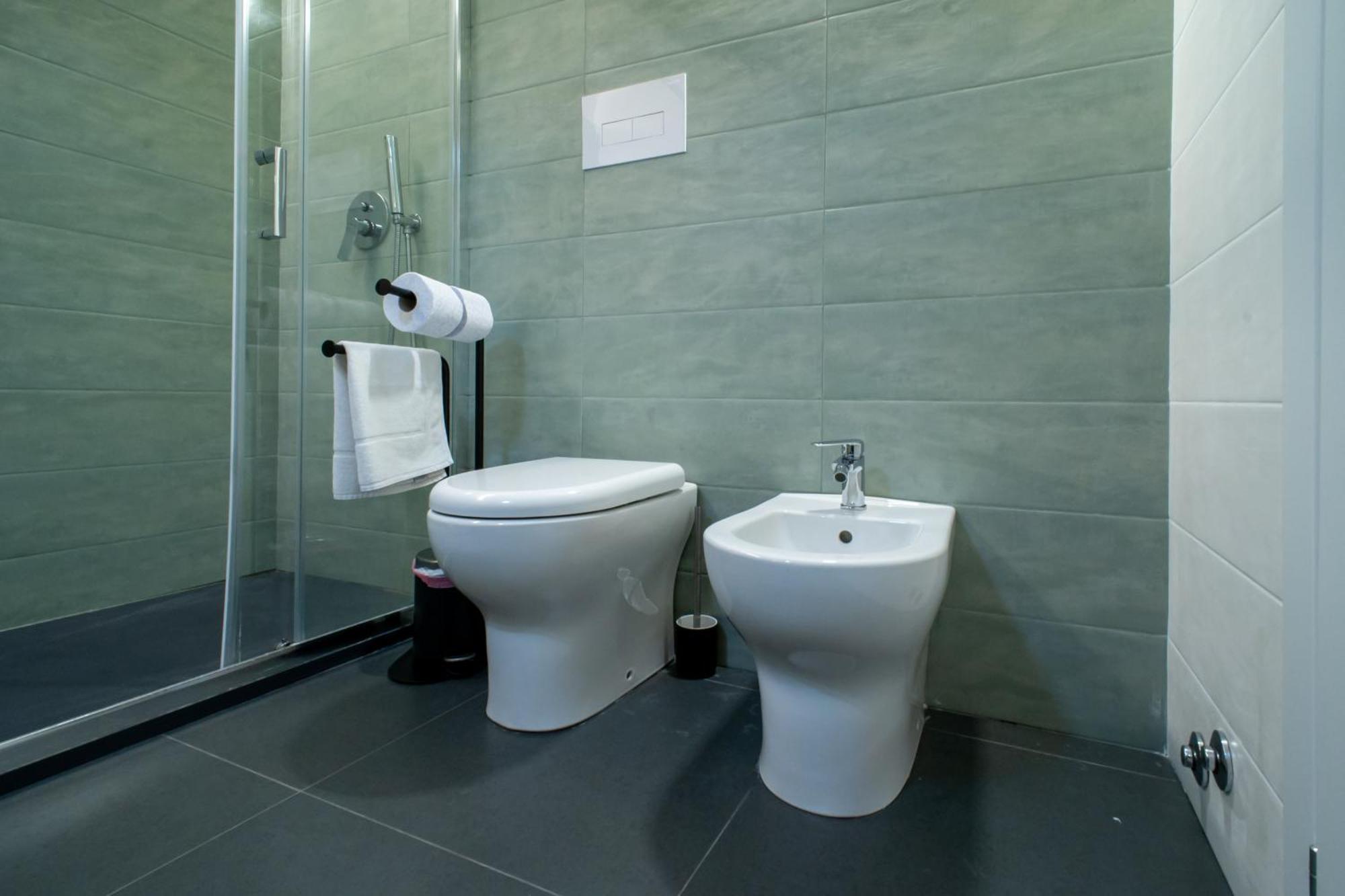 Affittacamere Mani - Camere Con Bagno Privato ジェーラ エクステリア 写真